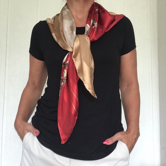 VALENTINO SILK SCARF - Picture 5 of 13